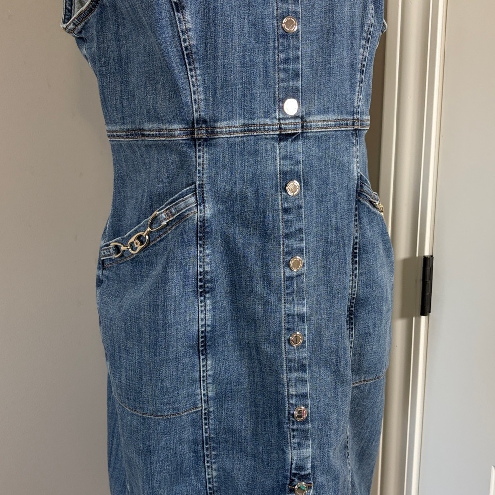 White House Black Market Sleeveless Denim Sheath Dress Scoop Neck Back Zip Sz 14 - Picture 7 of 16